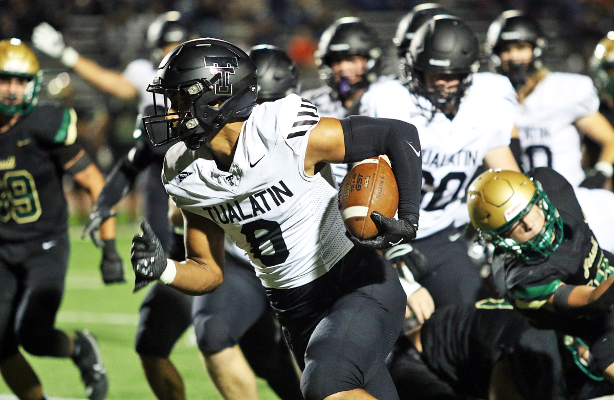 a Tualatin Jesuit football Oregon September 22 2023 Dan Brood 54